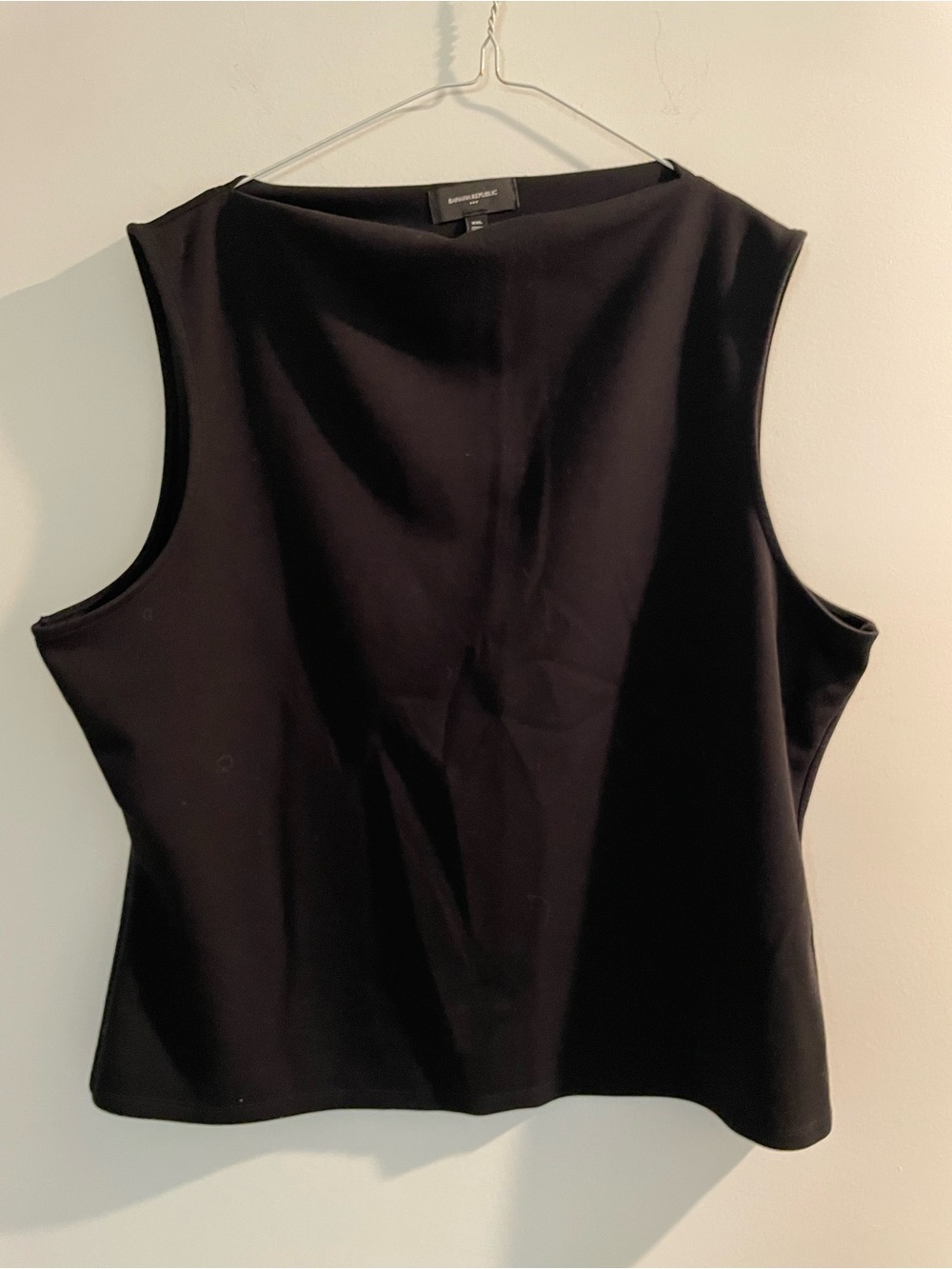 Banana Republic boat neck sleeveless top  XXL